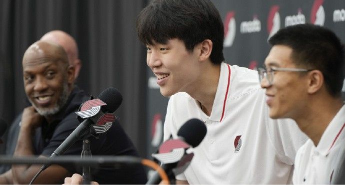 九游游戏中心-走近杨瀚森专属翻译刘禹铖：从海洋学硕士到NBA金牌翻译的蜕变之路