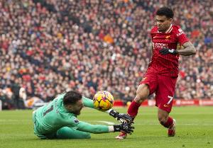 西媒：迪亚斯已28岁还有2年合同 他若不续约利物浦将面临出售压力