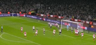 1736290247574041678.gif 阿联31.gif